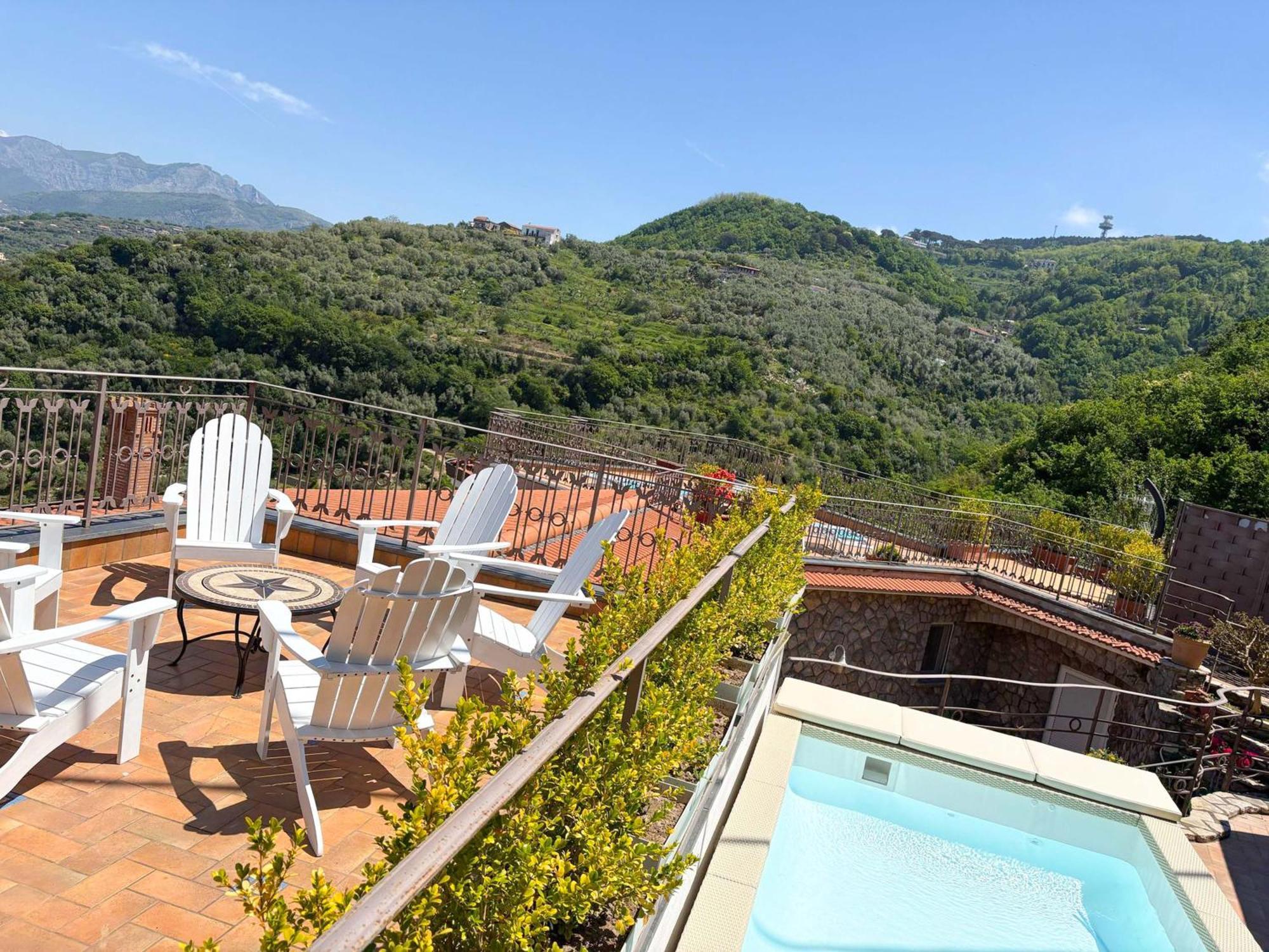 - Grazielluccia Villa